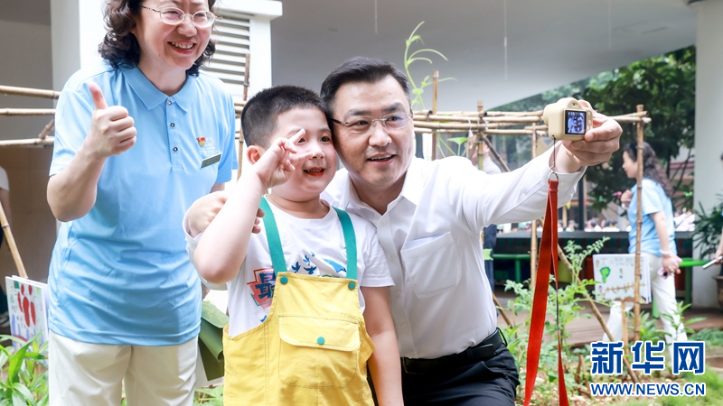 武汉：多彩活动庆六一